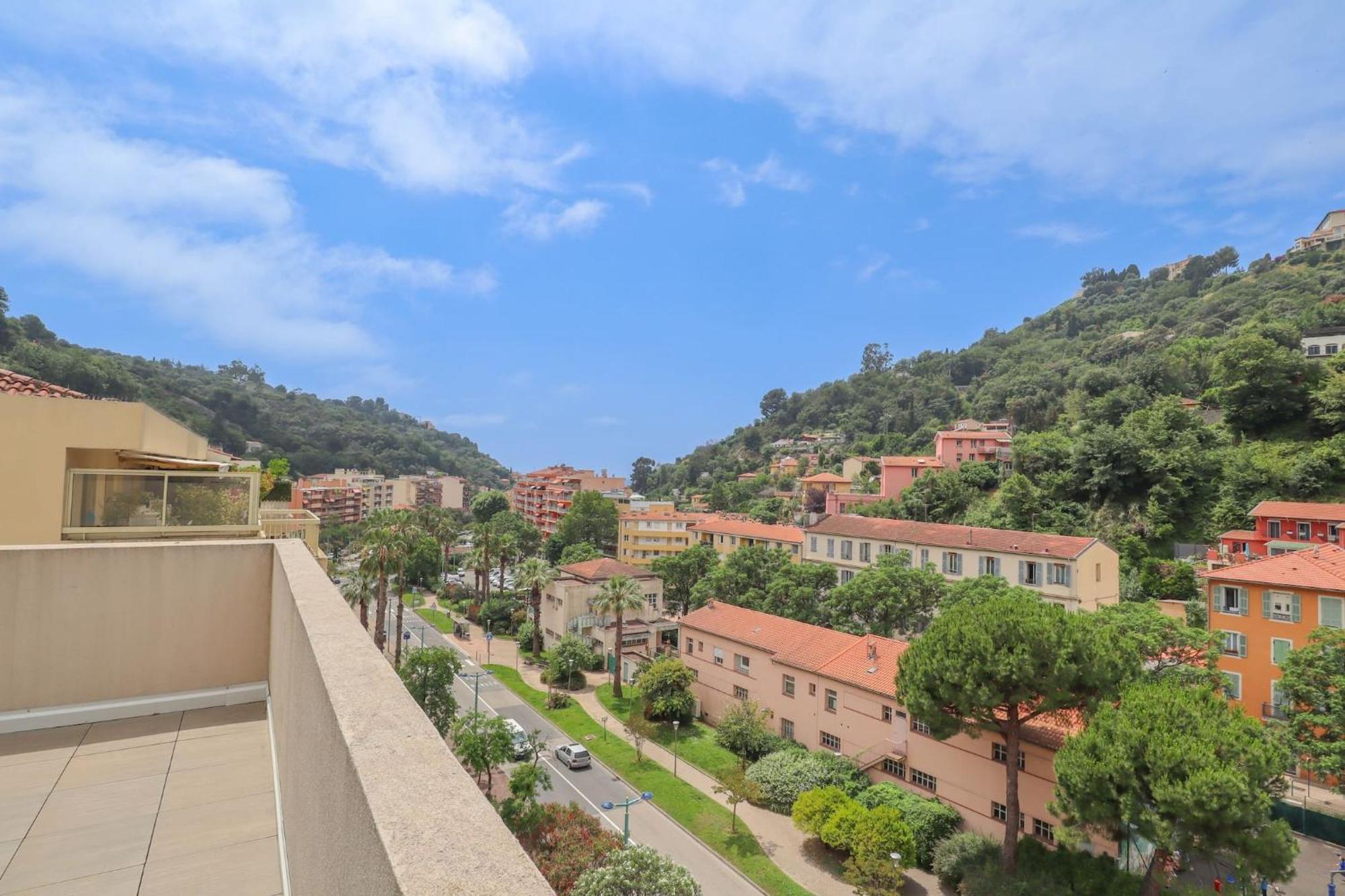 Spacieux Rooftop Parking, Terrasse Ensoleillee Menton Eksteriør bilde