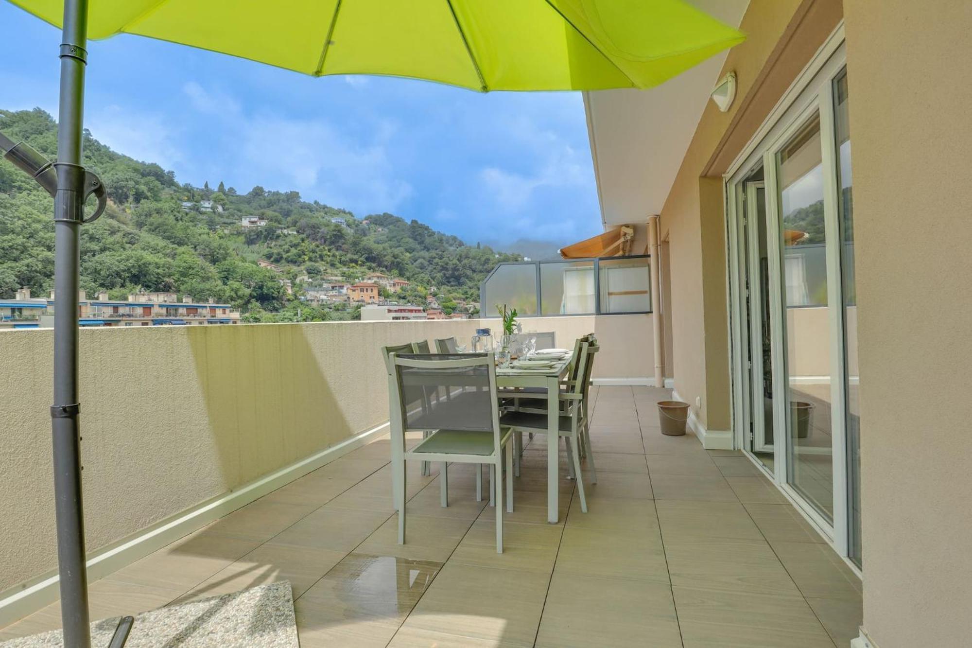 Spacieux Rooftop Parking, Terrasse Ensoleillee Menton Eksteriør bilde