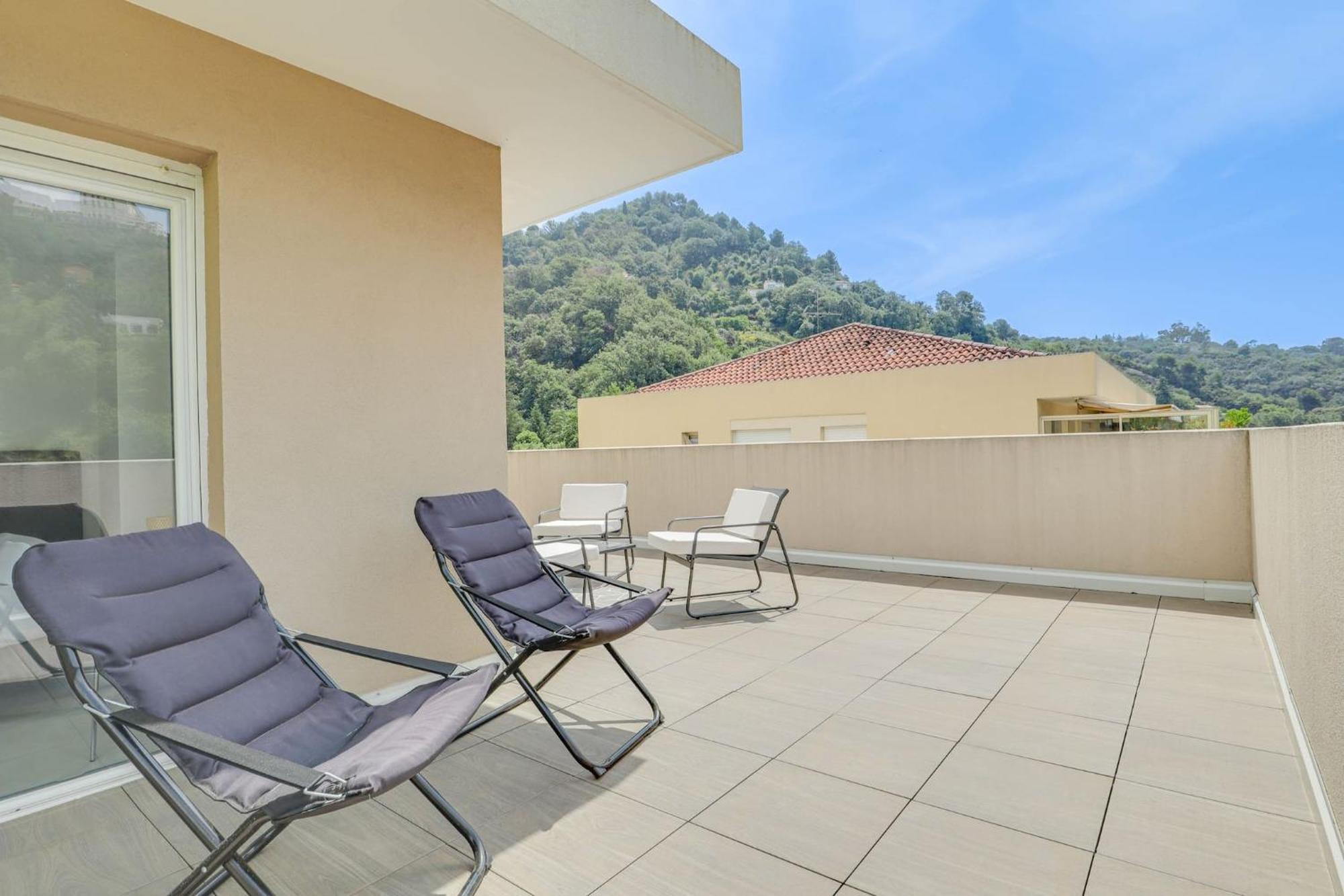 Spacieux Rooftop Parking, Terrasse Ensoleillee Menton Eksteriør bilde